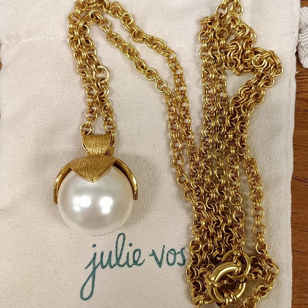 Julie Vos Pearl Pendant Necklace